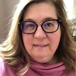 Meet your Posher, Gina